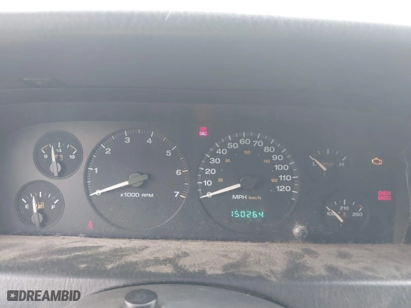 2003 Jeep Grand Cherokee Laredo with VIN 1J4GW48S83C563627, listed as a IAAI auction lot 41910225 with 150,264 mi miles. Bid and sale history available at carsss.com. Image 7.