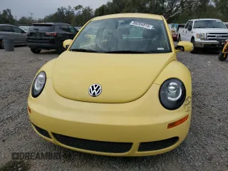 2010 Volkswagen New Beetle Coupe with VIN 3VWPW3AG1AM030114, listed as a Copart auction lot 88204815 with 157,927 mi miles and Salvage Title. Bid and sale history available at carsss.com. Image 5.