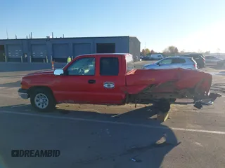 2006 Chevrolet Silverado 1500 Work Truck with VIN 1GCEC19X56Z256965, listed as a IAAI auction lot 40653848 with 254,976 mi miles. Bid and sale history available at carsss.com. Image 15.