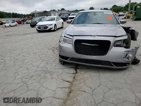 2017 Chrysler 300 S с VIN 2C3CCAGG1HH605671, выставлен на аукционе Copart как лот 56936185 с пробегом 261 963 миль миль и Списание • Salvage title. История ставок и продаж доступна на DreamBid. Изображение 13.