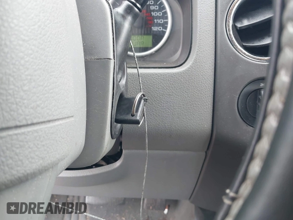 2008 Ford F-150 XLT с VIN 1FTPW14V38KD52580, выставлен на аукционе IAAI как лот 41911033 с пробегом 182 720 миль миль и . История ставок и продаж доступна на DreamBid. Изображение 11.