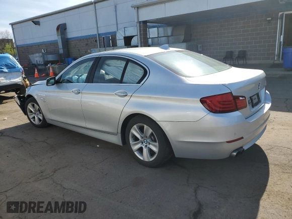 2012 BMW 5 Series 528i xDrive z VIN WBAXH5C52CDW10360, wystawiony jako Copart lot #54454025 z przebiegiem Nie podano mil oraz Szkoda całkowita • Salvage title. Historia ofert i sprzedaży dostępna na DreamBid. Obrazek 2.