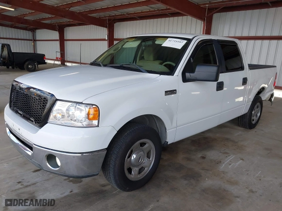 2007 Ford F-150 XLT with VIN 1FTPW12597KD31606, listed as a IAAI auction lot 41735597 with 196,934 mi miles. Bid and sale history available at carsss.com. Image 2.