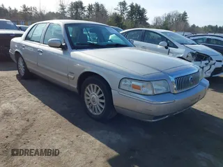 2009 Mercury Grand Marquis LS with VIN 2MEHM75V39X612100, listed as a IAAI auction lot 41722175 with 155,944 mi miles. Bid and sale history available at carsss.com. Image 1.