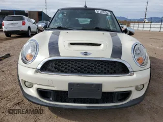 2012 MINI Convertible S z VIN WMWZP3C58CT250629, wystawiony jako Copart lot #57265655 z przebiegiem 99 216 mil mil oraz Szkoda całkowita • Salvage title. Historia ofert i sprzedaży dostępna na DreamBid. Obrazek 5.
