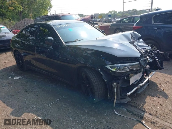 2021 BMW 3 Series M340i xDrive with VIN 3MW5U9J0XM8B53474, listed as a IAAI auction lot 39952984 with 55,938 mi miles. Bid and sale history available at carsss.com. Image 1.