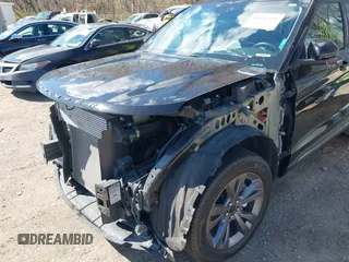 2023 Ford Explorer XLT with VIN 1FMSK8DH4PGC11989, listed as a IAAI auction lot 41845428 with 30,161 mi miles and . Bid and sale history available at carsss.com. Image 6.