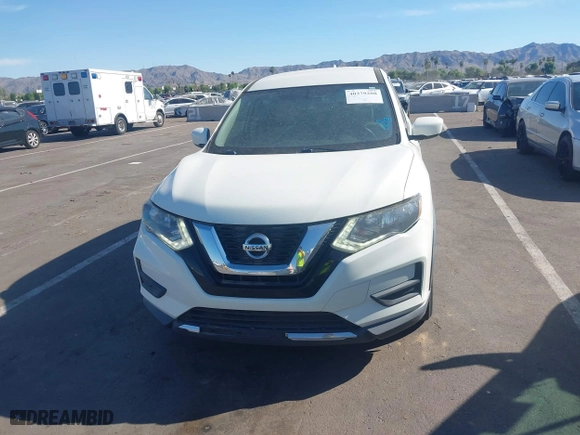 2017 Nissan Rogue SL with VIN 5N1AT2MV3HC825257, listed as a IAAI auction lot 40379208 with 109,784 mi miles. Bid and sale history available at carsss.com. Image 6.