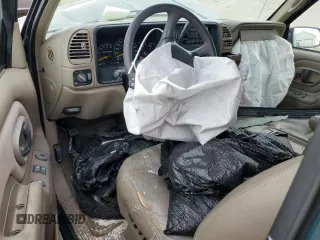 1998 Chevrolet Tahoe z VIN 3GNEK18R4WG128424, wystawiony jako Copart lot #79684984 z przebiegiem 217 456 mil mil oraz Szkoda całkowita • Salvage title. Historia ofert i sprzedaży dostępna na DreamBid. Obrazek 8.