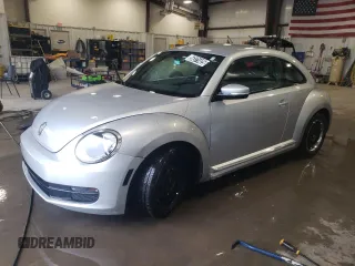 2012 Volkswagen Beetle 2.5L PZEV with VIN 3VWJP7AT8CM603469, listed as a Copart auction lot 56371425 with 97,575 mi miles and Clean title. Bid and sale history available at DreamBid. Image 1.