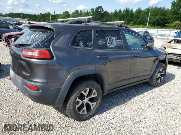 2017 Jeep Cherokee Trailhawk z VIN 1C4PJMBS9HW638497, wystawiony jako Copart lot #58435515 z przebiegiem 114 548 mil mil oraz Szkoda całkowita • Salvage title. Historia ofert i sprzedaży dostępna na DreamBid. Obrazek 3.