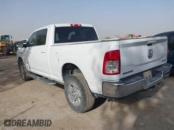 2022 Ram 2500 Big Horn with VIN 3C6UR5DJ9NG197347, listed as a IAAI auction lot 41830292 with 79,890 mi miles. Bid and sale history available at carsss.com. Image 3.
