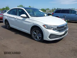 2024 Volkswagen Jetta SE with VIN 3VW7M7BU5RM038911, listed as a IAAI auction lot 42532195 with 18,612 mi miles and . Bid and sale history available at DreamBid. Image 1.