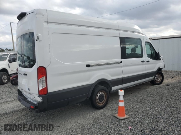 2023 Ford Transit Cargo with VIN 1FTBR3X8XPKA82717, listed as a Copart auction lot 88084785 with 20,648 mi miles and Clean title. Bid and sale history available at DreamBid. Image 3.