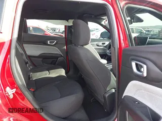 2024 Jeep Compass Sport с VIN 3C4NJDAN5RT575666, выставлен на аукционе IAAI как лот 41231859 с пробегом 17 068 миль миль и . История ставок и продаж доступна на DreamBid. Изображение 8.