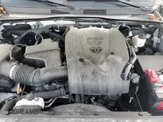 2020 Toyota Tacoma SR5 with VIN 5TFDZ5BN9LX048735, listed as a Copart auction lot 71968235 with 122,995 mi miles and Salvage title. Bid and sale history available at DreamBid. Image 13.