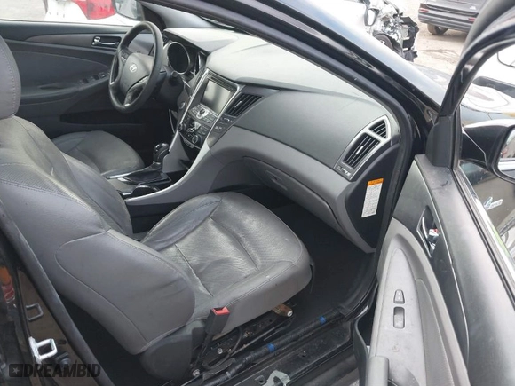 2014 Hyundai Sonata Hybrid with VIN KMHEC4A42EA103942, listed as a IAAI auction lot 41761495 with 150,895 mi miles. Bid and sale history available at carsss.com. Image 5.