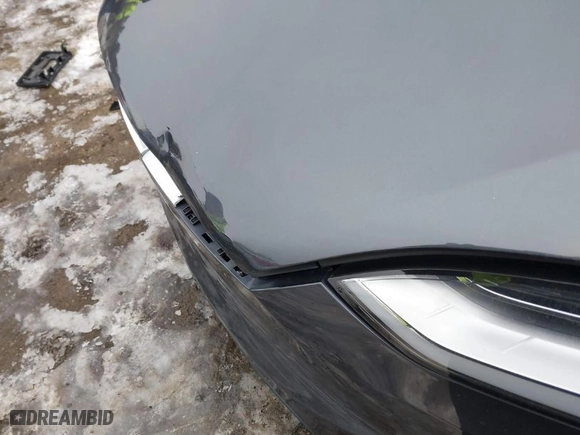 2016 Tesla Model X 70D with VIN 5YJXCAE2XGF014165, listed as a IAAI auction lot 41474490 with 112,967 mi miles. Bid and sale history available at carsss.com. Image 6.