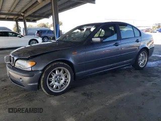 2003 BMW 3 Series 325xi with VIN WBAEU33433PH90917, listed as a Copart auction lot 49251395 with 277,403 mi miles and Salvage Title. Bid and sale history available at carsss.com. Image 1.