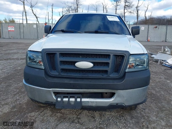 2008 Ford F-150 XL with VIN 1FTRF12W88KE26807, listed as a IAAI auction lot 41500778 with 322,300 mi miles. Bid and sale history available at carsss.com. Image 12.