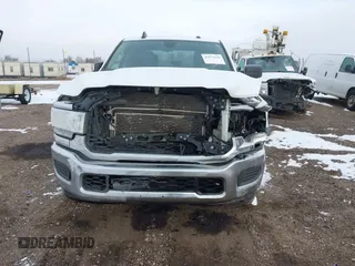 2020 Ram 2500 Tradesman with VIN 3C6UR4HJ1LG261432, listed as a IAAI auction lot 41573636 with 154,147 mi miles. Bid and sale history available at carsss.com. Image 6.