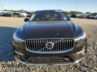 2022 Volvo XC60 Recharge Plug-In Hybrid Inscription Expression with VIN YV4H60DZ1N1031931, listed as a Copart auction lot 75292624 with 0 mi miles and Salvage Title. Bid and sale history available at carsss.com. Image 5.