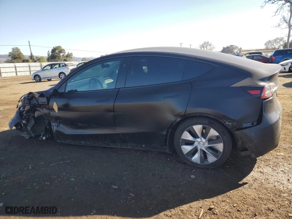2023 Tesla Model Y Long Range with VIN 7SAYGAEE3PF833458, listed as a Copart auction lot 41800135 with 44,471 mi miles and Salvage Title. Bid and sale history available at carsss.com. Image 2.