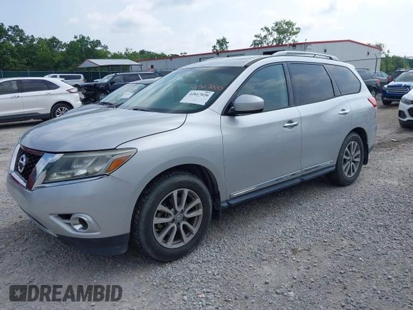 2014 Nissan Pathfinder SL with VIN 5N1AR2MN6EC735904, listed as a IAAI auction lot 42817020 with 190,936 mi miles and . Bid and sale history available at DreamBid. Image 2.
