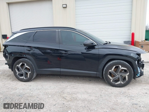 2023 Hyundai Tucson SEL with VIN 5NMJF3AE8PH213335, listed as a IAAI auction lot 41749856 with 32,796 mi miles and . Bid and sale history available at carsss.com. Image 13.