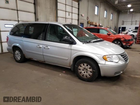 2007 Chrysler Town & Country LWB LX with VIN 2A4GP44R87R352148, listed as a Copart auction lot 72622464 with 194,727 mi miles and Clean Title. Bid and sale history available at carsss.com. Image 4.