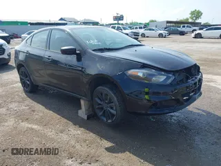 2016 Dodge Dart SXT z VIN 1C3CDFBB4GD752391, wystawiony jako IAAI lot #42129548 z przebiegiem 104 865 mil mil oraz . Historia ofert i sprzedaży dostępna na DreamBid. Obrazek 1.