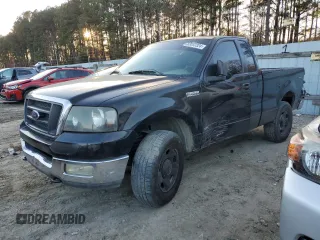 2004 Ford F-150 XL with VIN 1FTRF14W54NB47286, listed as a Copart auction lot 83533324 with 302,443 mi miles and Salvage Title. Bid and sale history available at carsss.com. Image 1.