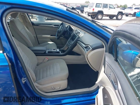 2017 Ford Fusion SE with VIN 3FA6P0H7XHR219184, listed as a IAAI auction lot 42469809 with 45,499 mi miles and . Bid and sale history available at DreamBid. Image 5.