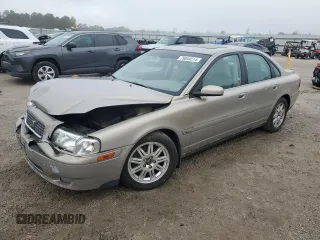 2005 Volvo S80 with VIN YV1TS592551403895, listed as a Copart auction lot 79844514 with 150,592 mi miles and Salvage Title. Bid and sale history available at carsss.com. Image 1.