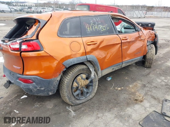 2015 Jeep Cherokee Trailhawk z VIN 1C4PJMBS9FW750858, wystawiony jako IAAI lot #41741305 z przebiegiem Nie podano mil oraz . Historia ofert i sprzedaży dostępna na DreamBid. Obrazek 4.