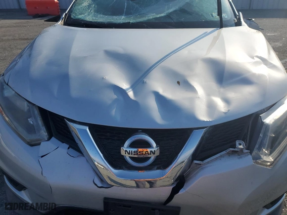 2016 Nissan Rogue SV with VIN KNMAT2MV0GP677984, listed as a Copart auction lot 50931935 with 0 mi miles and Salvage Title. Bid and sale history available at carsss.com. Image 12.