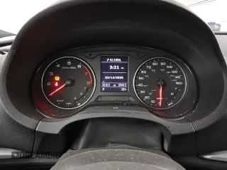 2016 Audi A3 Premium z VIN WAUA7GFF6G1048754, wystawiony jako Copart lot #89378785 z przebiegiem 81 615 mil mil oraz Tytuł czysty. Historia ofert i sprzedaży dostępna na DreamBid. Obrazek 9.
