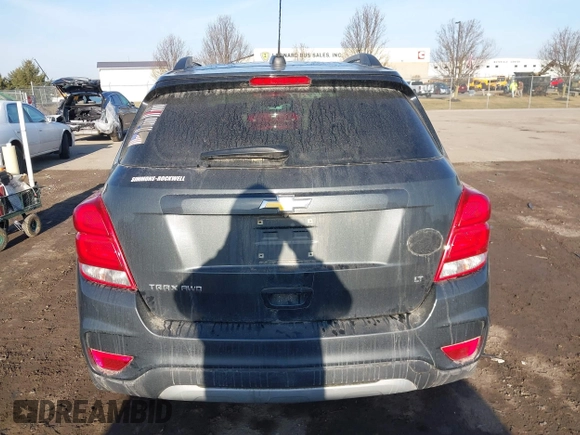 2018 Chevrolet Trax LT with VIN 3GNCJPSB6JL215329, listed as a IAAI auction lot 41790745 with 91,207 mi miles. Bid and sale history available at carsss.com. Image 16.