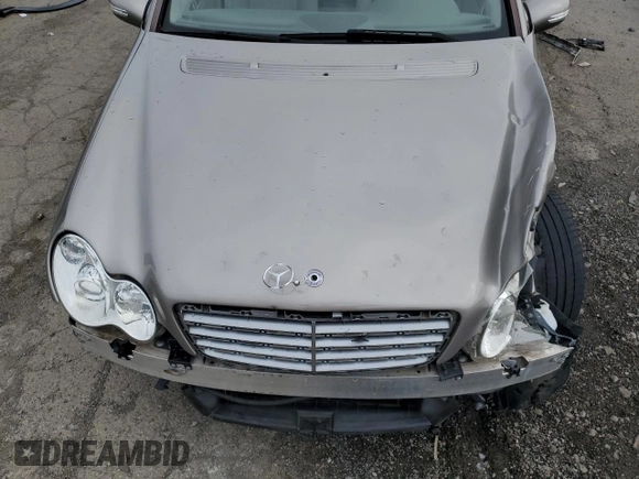 2007 Mercedes-Benz C 280 Luxury z VIN WDBRF92HX7F890445, wystawiony jako Copart lot #59967035 z przebiegiem 178 426 mil mil oraz Szkoda całkowita • Salvage title. Historia ofert i sprzedaży dostępna na DreamBid. Obrazek 11.