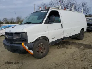 2005 Chevrolet Express Cargo with VIN 1GCGG29V351168348, listed as a Copart auction lot 52616055 with 423,502 mi miles and Salvage title. Bid and sale history available at DreamBid. Image 1.