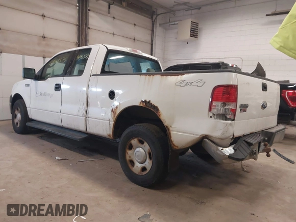 2006 Ford F-150 XLT with VIN 1FTPX14V76FA73829, listed as a IAAI auction lot 41963373 with 158,001 mi miles. Bid and sale history available at carsss.com. Image 3.