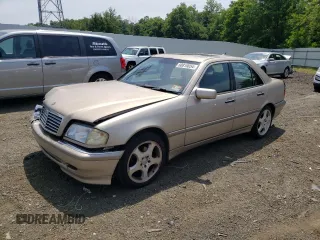 2000 Mercedes-Benz C 230/260/280/320 with VIN WDBHA29G8YA784170, listed as a Copart auction lot 60810054 with Not Provided miles and Salvage Title. Bid and sale history available at carsss.com. Image 1.