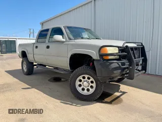 2002 GMC Sierra 2500HD SLE z VIN 1GTHK23U82F250304, wystawiony jako Copart lot #58754175 z przebiegiem 236 558 mil mil oraz Czysty tytuł • Clean title. Historia ofert i sprzedaży dostępna na DreamBid. Obrazek 1.