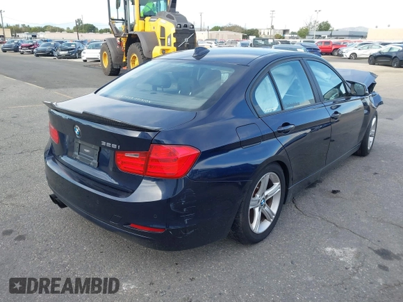 2013 BMW 3 Series 328i with VIN WBA3A5C55DF603542, listed as a IAAI auction lot 41501299 with 176,124 mi miles. Bid and sale history available at carsss.com. Image 4.