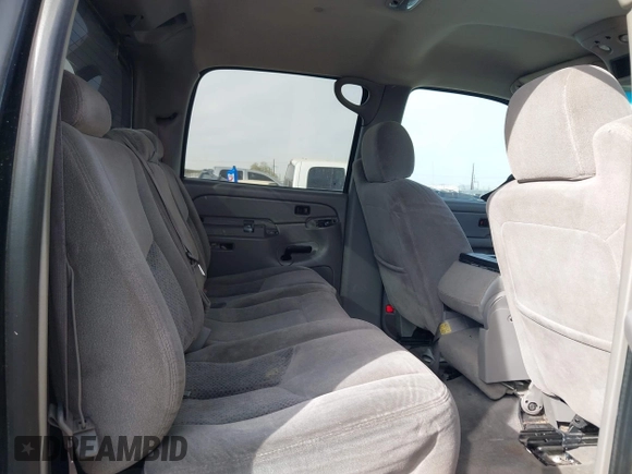 2005 Chevrolet Avalanche LS with VIN 3GNEC12Z85G100565, listed as a IAAI auction lot 41350279 with 198,030 mi miles and . Bid and sale history available at DreamBid. Image 8.
