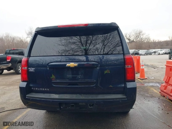 2019 Chevrolet Suburban LT with VIN 1GNSKHKC0KR372520, listed as a IAAI auction lot 41161068 with NaN miles. Bid and sale history available at carsss.com. Image 17.