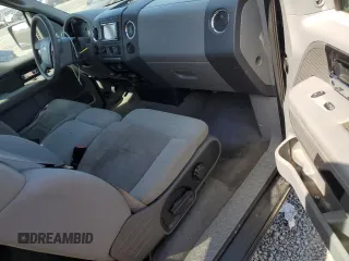 2004 Ford F-150 XL с VIN 1FTRF12W44NB05758, выставлен на аукционе Copart как лот 61788245 с пробегом 349 001 миль миль и Чистый • Clean title. История ставок и продаж доступна на DreamBid. Изображение 8.
