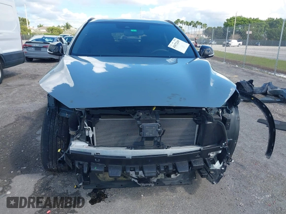 2023 Infiniti QX55 Luxe z VIN 3PCAJ5JRXPF117396, wystawiony jako IAAI lot #41672269 z przebiegiem 9 708 mil mil oraz . Historia ofert i sprzedaży dostępna na DreamBid. Obrazek 6.