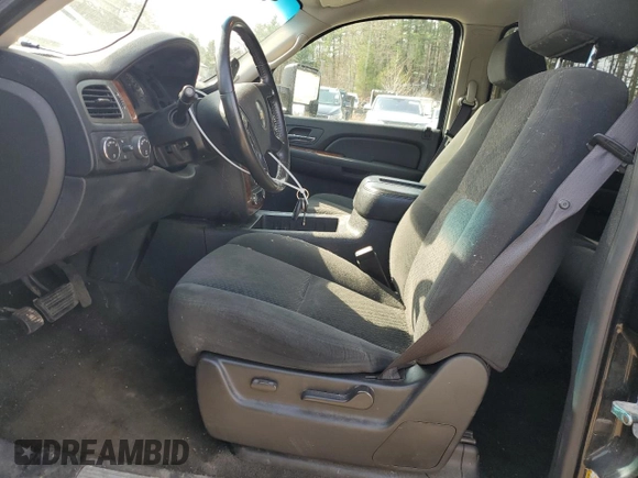2007 Chevrolet Suburban LT with VIN 1GNFK16327J228718, listed as a Copart auction lot 53749995 with 148,586 mi miles and Clean Title. Bid and sale history available at DreamBid. Image 7.