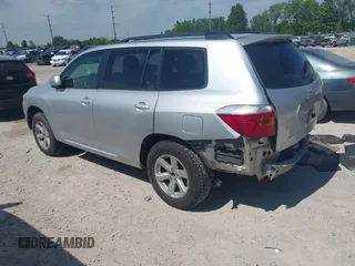 2010 Toyota Highlander with VIN 5TDZK3EH9AS015841, listed as a IAAI auction lot 42297683 with 262,617 mi miles and . Bid and sale history available at DreamBid. Image 3.